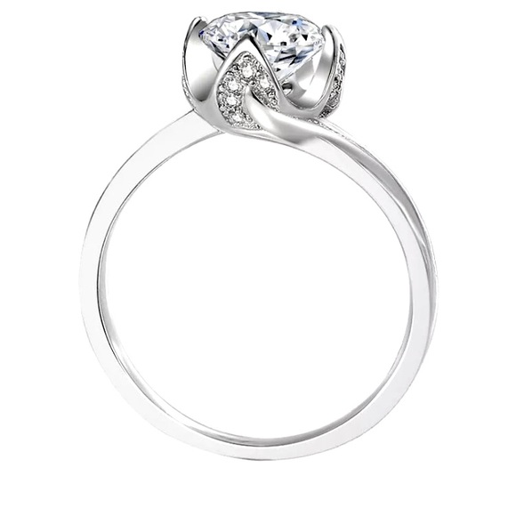 Blooming rose solitaire engagement ring - Picture 1 of 9